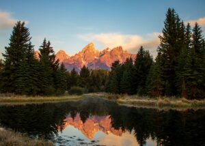Feed Your Wanderlust With These 5 Travel Photo Guides 3 cora leach p0jz4pmnl9E unsplash