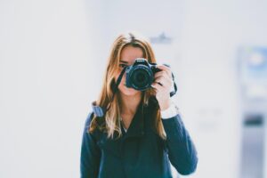 11 Essential Tips for Getting Started in Photography 6 stacey gabrielle koenitz rozells bduka9UJzrk unsplash